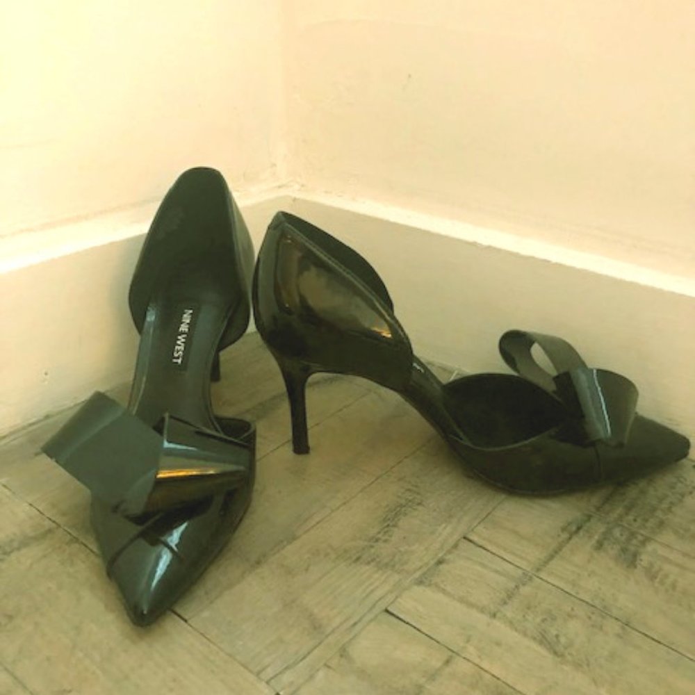 Nine West Black Patent Leather Pumps - Size 5.5
